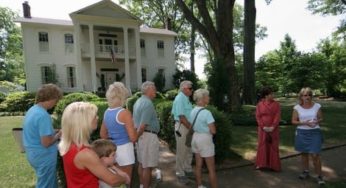 April Walking Tours In High Demand